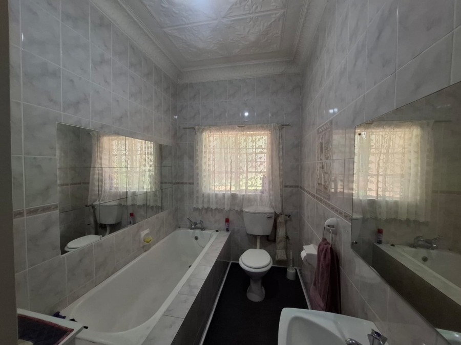 5 Bedroom Property for Sale in Westdene Free State